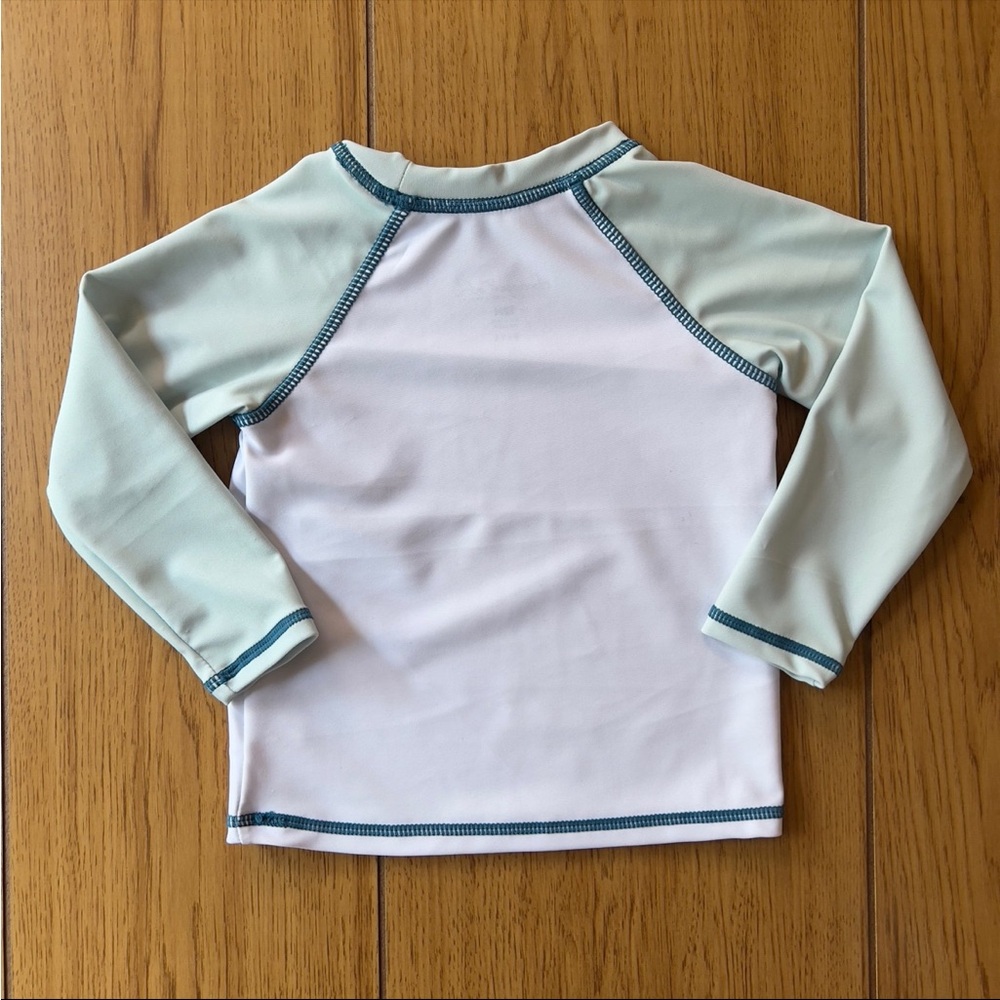 - NEW Sovereign Code Rash Guard Top - Picture 2 of 3